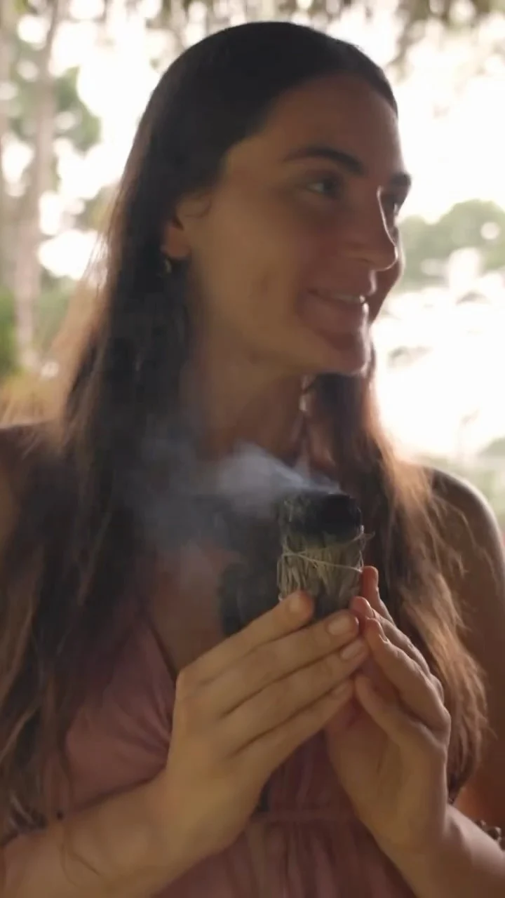 Instagram post from amoracommunity. This post is in position 12.