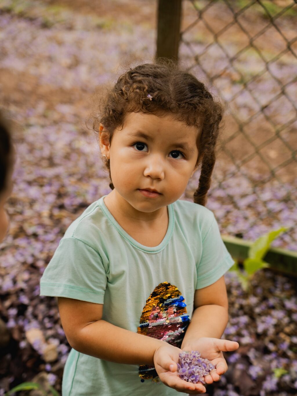 Instagram post from amoracommunity. This post is in position 19.