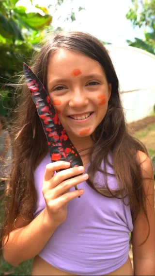 Instagram post from amoracommunity. This post is in position 8.